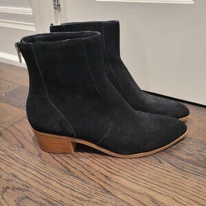 Dolce Vita Black suede booties